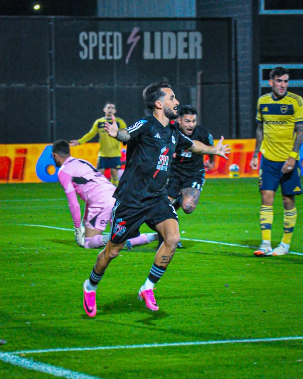 Riestra 2-0