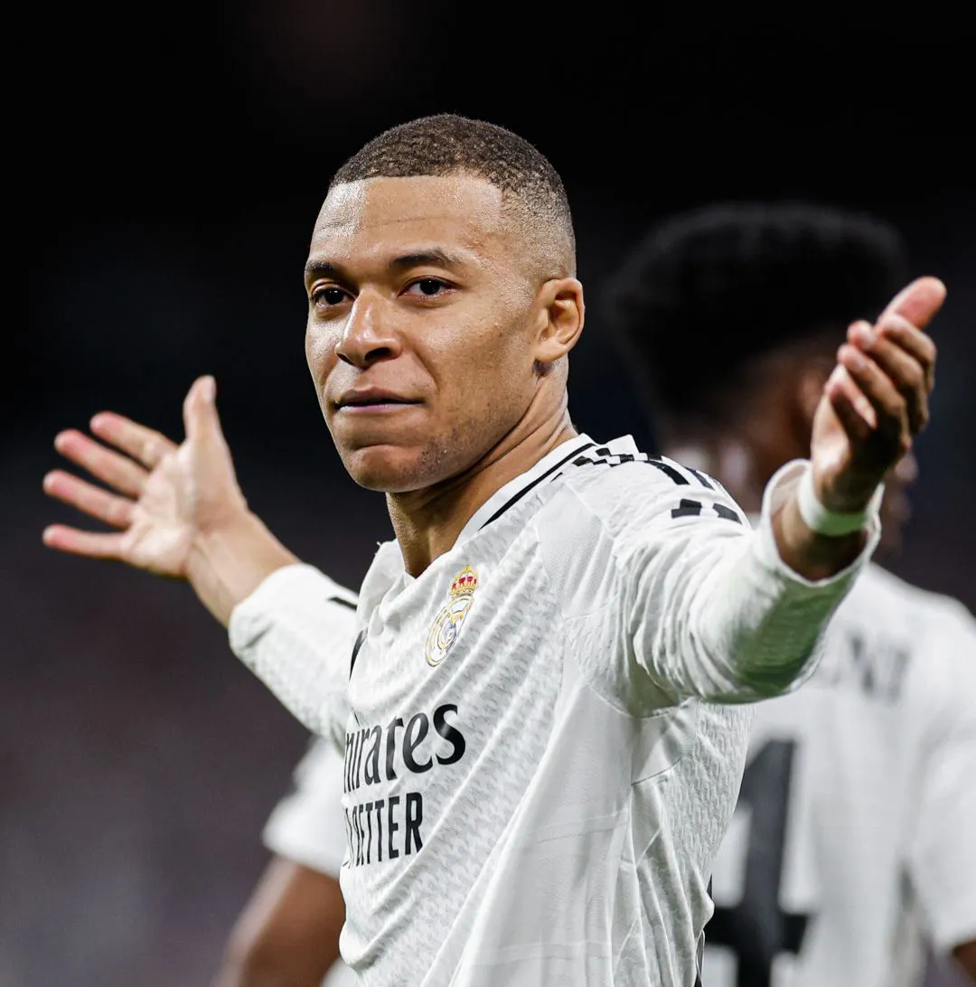 WhatsApp Image 2025-02-19 at 18.10.07