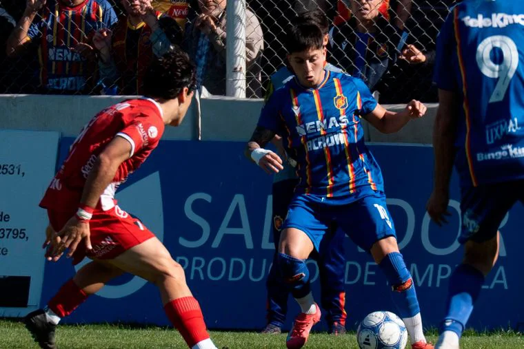 colegiales-vs-deportivo-maipu-primera-nacional-2026-3x2