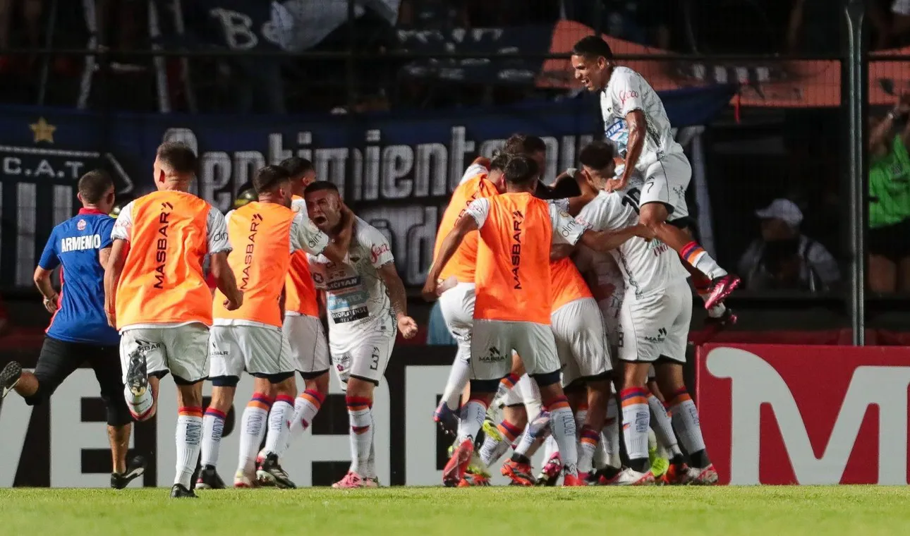 FsYMsmmMB_1290x760__1