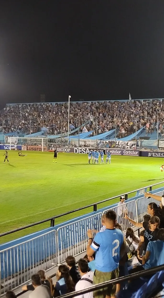 Screenshot_2025-03-02-19-13-02-134_com.google.android.apps.photos