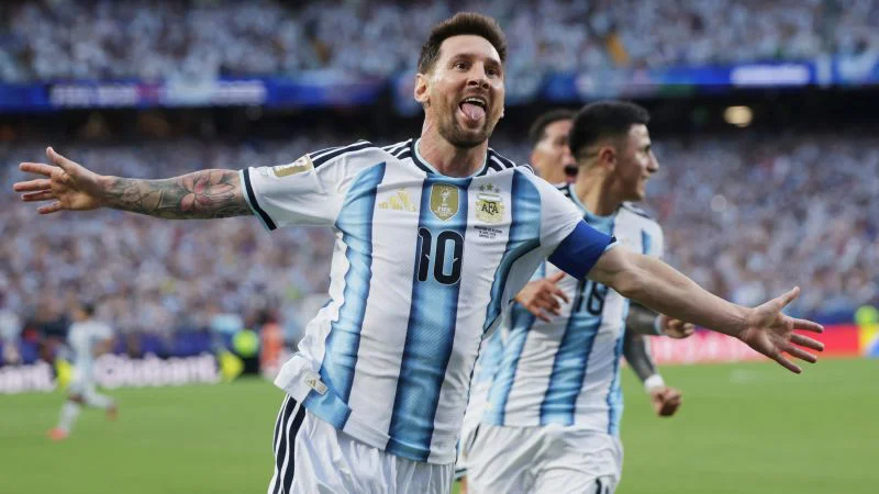 2026-06-17t012124z-1419321709-up1em6h03rnuk-rtrmadp-3-soccer-worldcup-arg-dza-20260617012210261