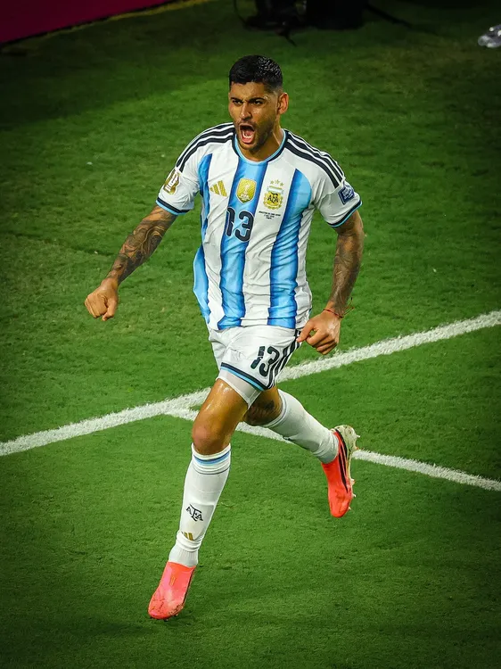 HMWANmUW8AEYrrY